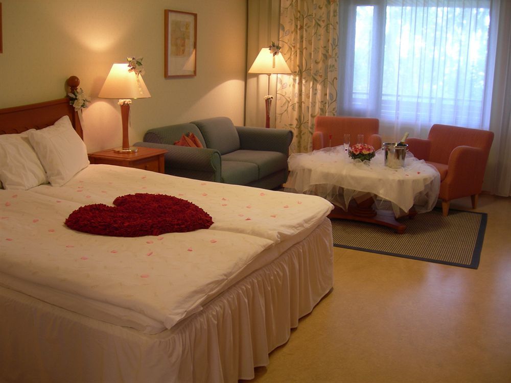 Hotel Fjalar Сало Екстер'єр фото
